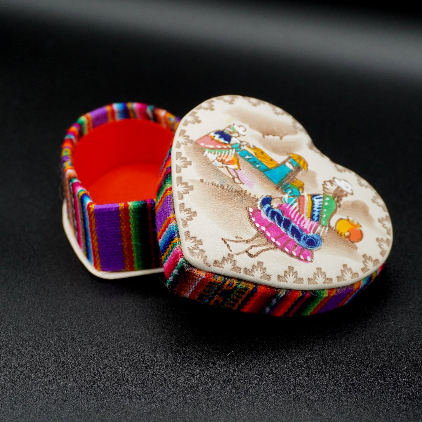 Small hand-painted embossed leather heart jewelry box