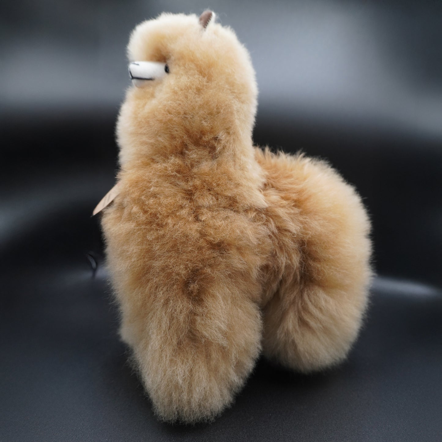 Llama de alpaca caramelo decorativa - grande